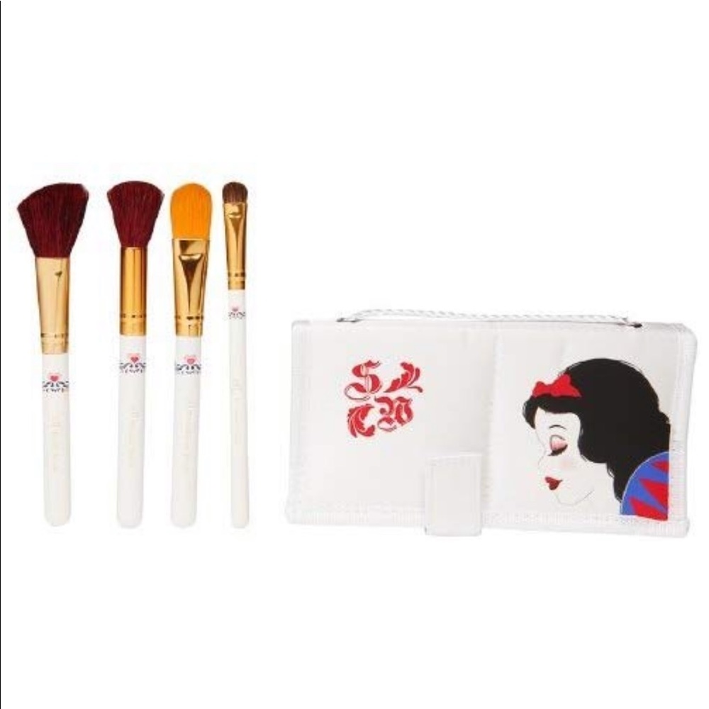 E.l.f. Disney Snow White Brush Collection